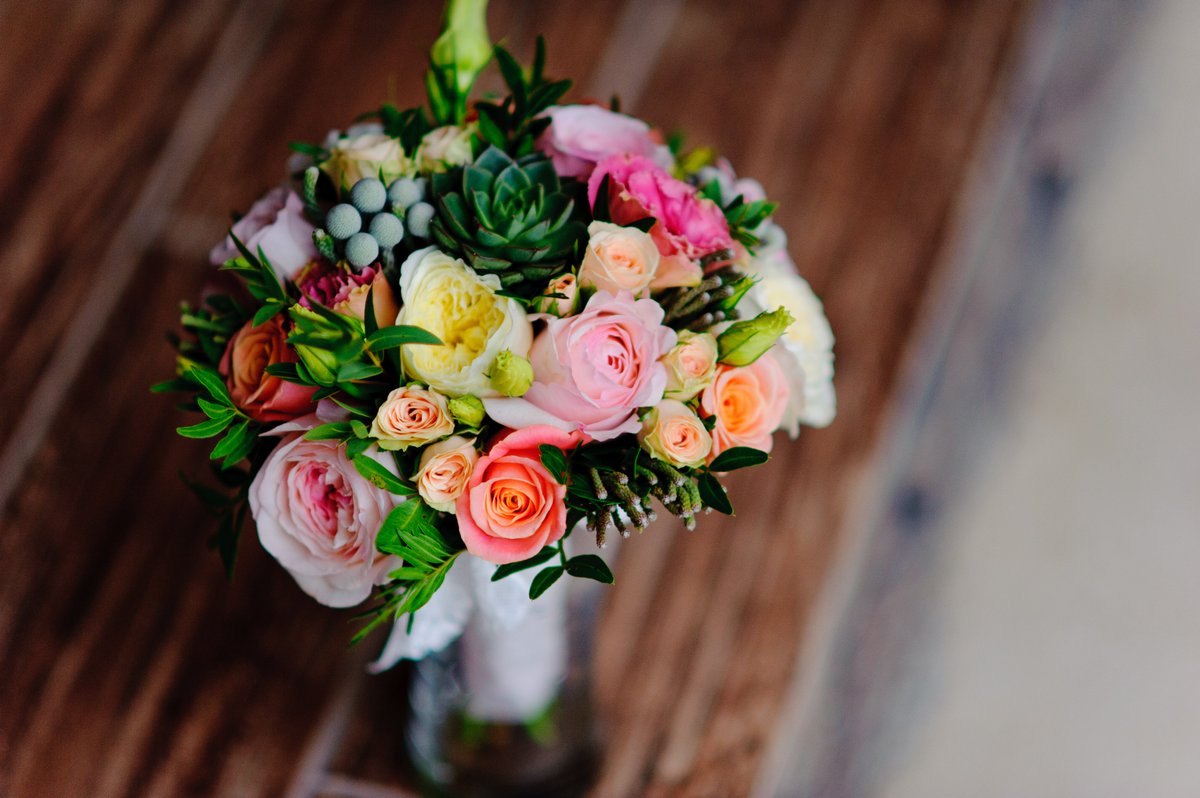 Wishing all beautiful week ahead~
.
.
.
.
.
Photo credit: Anton Mislawsky
#Monday #HappyThoughts #Bouquet #Beautiful #Flowers #Roses #BigSur #NorCal #BoutiqueHotel #Unique #Getaway