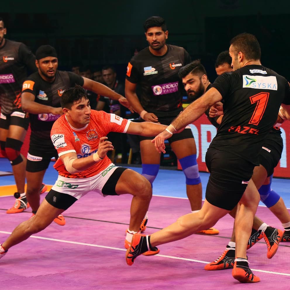 umumba's tweet photo. Last night, the scores kept everyone on edge till the very last minute! A thrilling performance by Siddharth Desai, the new and emerging raider from #Kolhapur!

कल रात का मैच हाइलाइट I सिद्धार्थ ने बहुत अच्छा खेला।काल रात्रीचा सामना हायलाइट. सिध्दार्थ चांगला खेळला.

#MeMumba https://t.co/H8sHYx3TwX