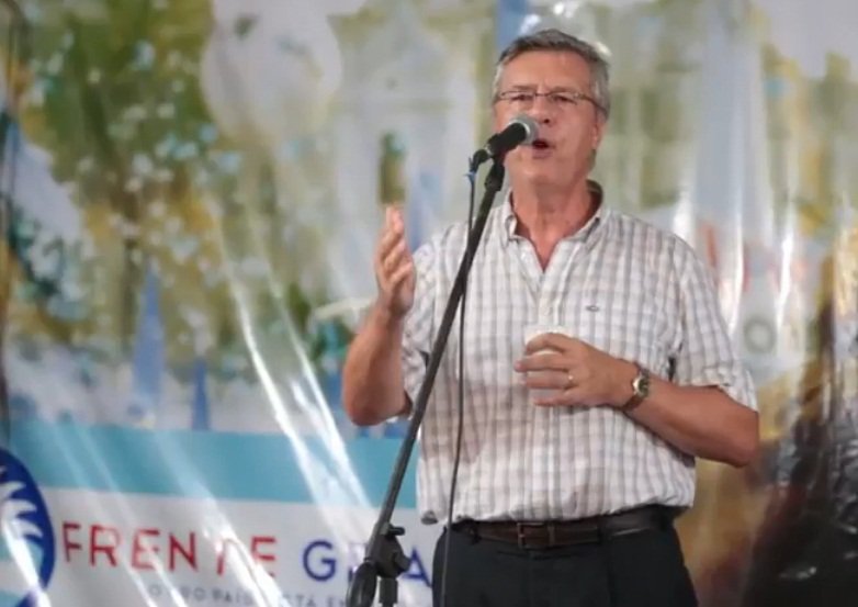 AsisonRadioOK's tweet photo. 📻📞Usuarios deberán pagar a distribuidoras de gas la diferencia cambiaria
"Va a ser una especie de adicional a los tarifazos brutales", @hviqueira, abogado de Ciudadanos contra el Tarifazo. https://t.co/BWrqBMkTX0