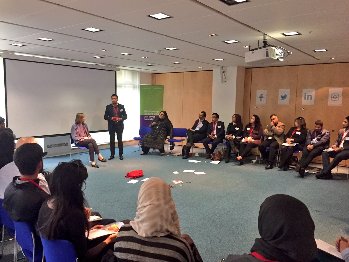 CommonPurpose's tweet photo. We’re looking forward to welcoming our 2018 cohort of Pakistani #DiasporaLeaders, in partnership with @pkBritish, in just over 2 weeks! Read about @shazniz’s experience of the programme here: https://t.co/ToyuBrfuit https://t.co/CNhB6JPfUn