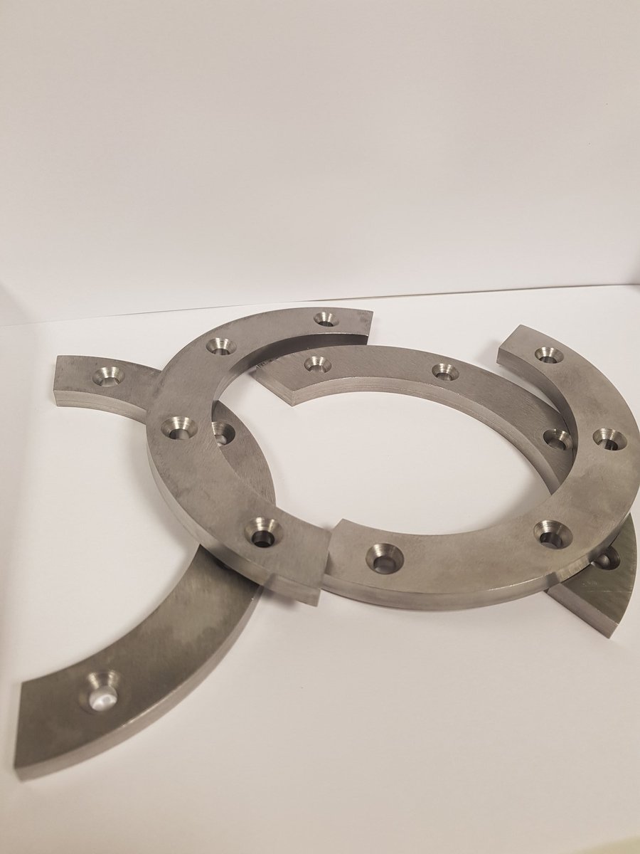 Hollinbrow's tweet photo. Precision Products. #UKMFG #manufacturing #engineering #manufacturinguk #EngineeringUK #MondayMotivation #madeinbritain https://t.co/Y3LbAgbgOq
