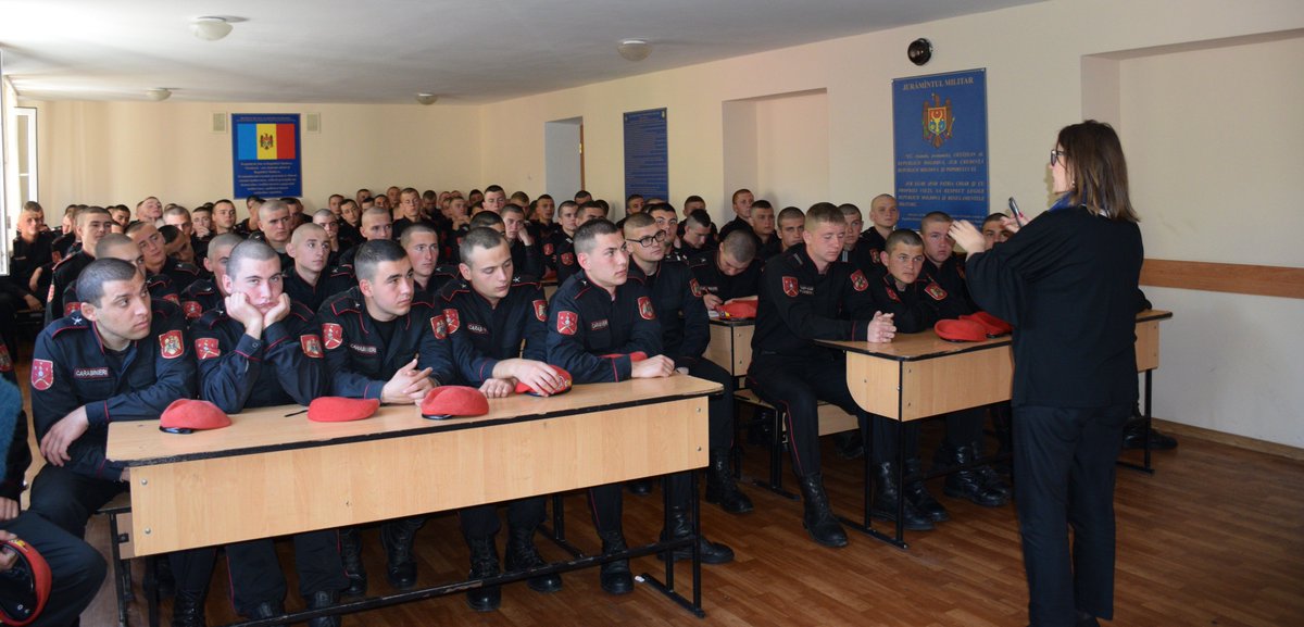 unwomenmoldova's tweet photo. 90 representatives of Carabineer Troops discussed about gender equality, women`s rights, traditional roles of women and men in 🇲🇩 and ending violence against women during a dialogue facilitated by @unwomenmoldova, with @SwedeninMD support. https://t.co/XIpzoeO6Wx