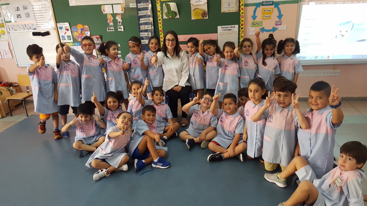 MaryamBaghdadi_'s tweet photo. Thanks to our special visitor dentist Tala Baasiri who taught our KG3 learners all about oral health. She was also pleasant to answer all their tensions. #Choices #WhoWeAre @tbaassiri  @Hhhsinfo  @Darineyassine https://t.co/F4OSgxbhYn