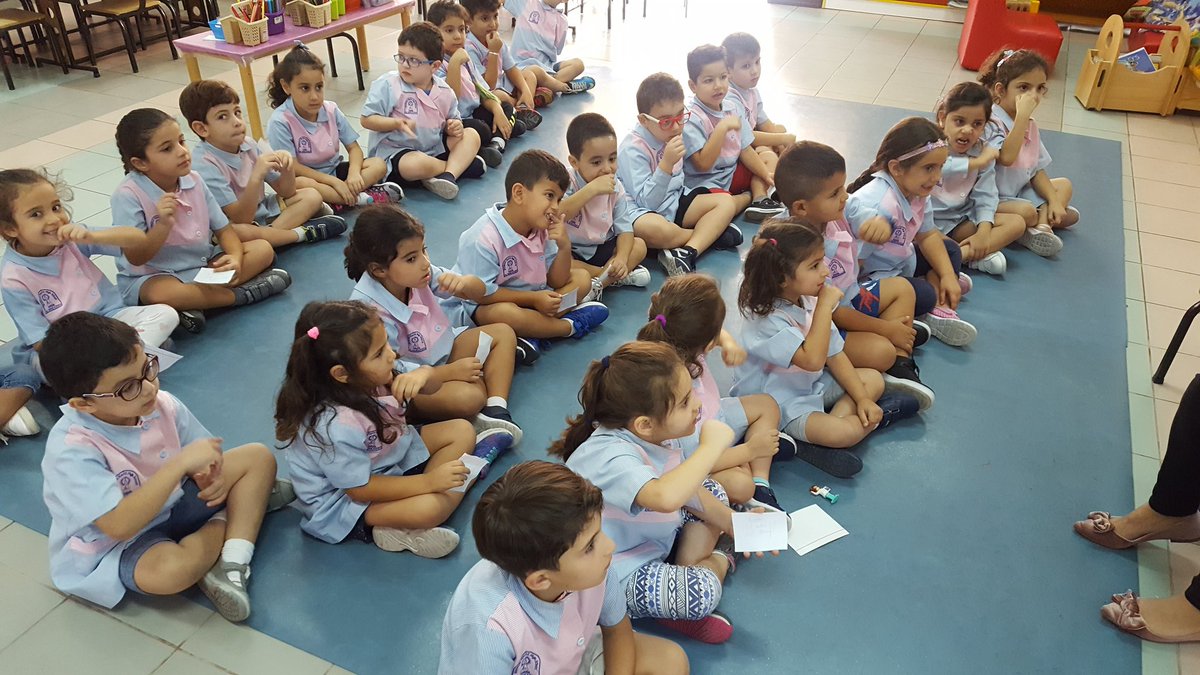 MaryamBaghdadi_'s tweet photo. Thanks to our special visitor dentist Tala Baasiri who taught our KG3 learners all about oral health. She was also pleasant to answer all their tensions. #Choices #WhoWeAre @tbaassiri  @Hhhsinfo  @Darineyassine https://t.co/F4OSgxbhYn