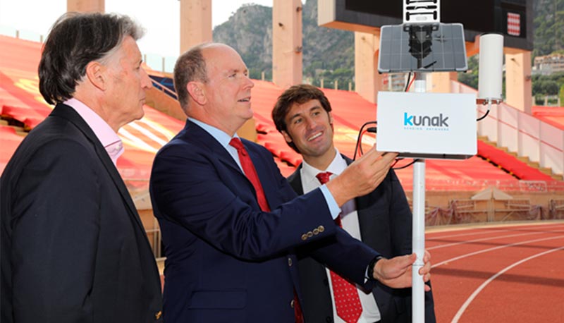 Sodenavarra's tweet photo. La #EmpresaApoyadaPorStartUpCapitalNavarra @KunaK_sensing instala su primer monitor de calidad de aire en los estadios de Mónaco. 
Otros seis les seguirán en pistas de atletismo de Argentina, Etiopía, México, Sydney y Japón. ¡Enhorabuena! https://t.co/px6Y07EB5q https://t.co/xivhc1Defa
