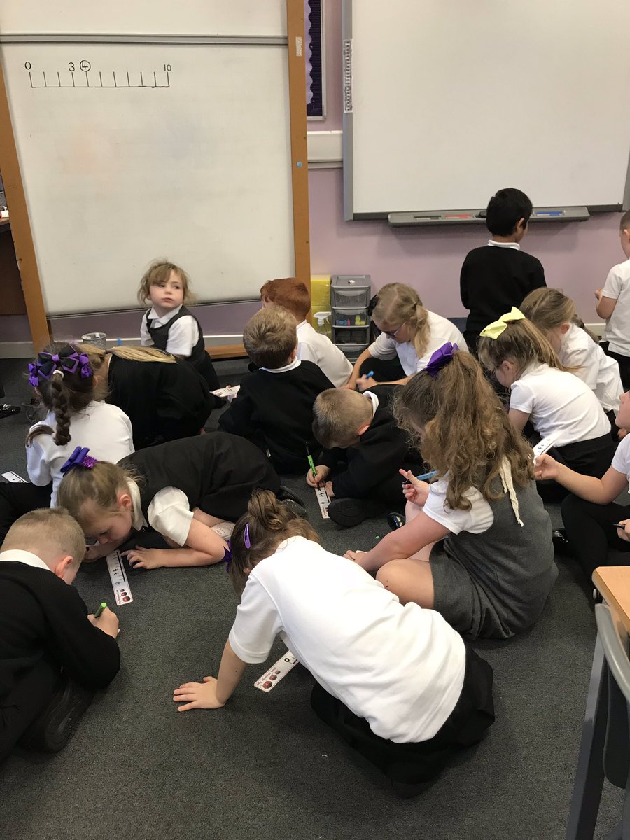 chapelhallPS's tweet photo. P1/2 taking part in a Number Talk this afternoon. They thought about the different ways to find the missing numbers #countingon #countingback @NumeracyTeamNLC https://t.co/y5ml7JrPTq