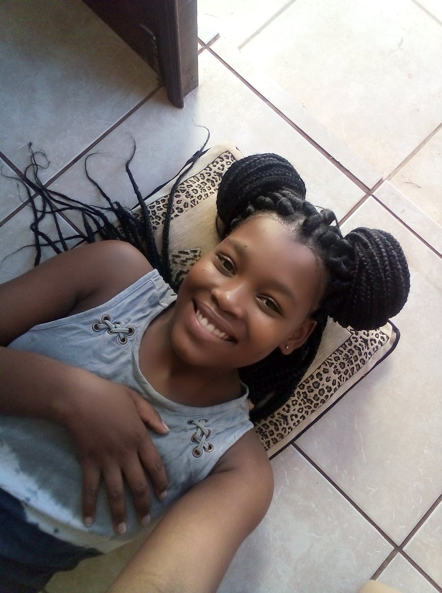 ZeeBuga's tweet image. 😘