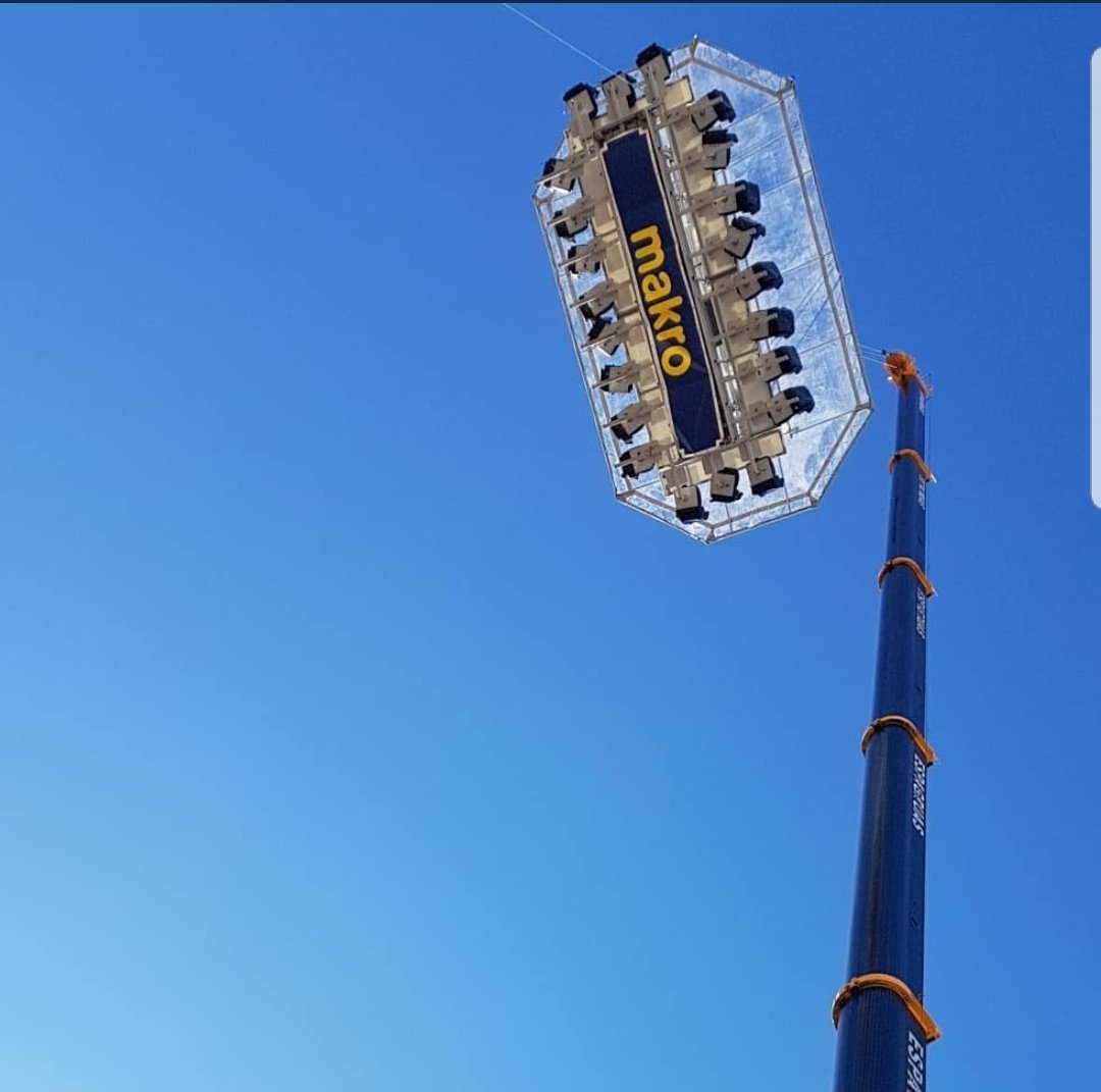 Os espero está tarde a partir de las 18h en el mercado de Barceló de Madrid con <a href="/makroESP/">Makro España</a> en #RestauranteEnAltura.
<a href="/IvanChiron/">Iván Muñoz</a> y yo os ofreceros una tapa desde las alturas... un abrazo a todos 
#DiaDelaHosteleria