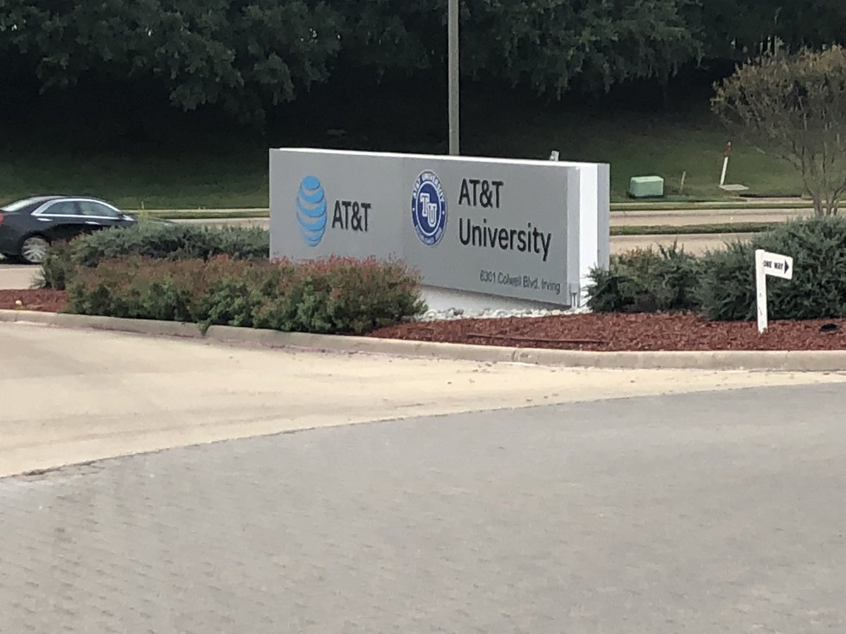 t_mabou's tweet photo. Super impressed by the AT&amp;T Campus.  One week of great training by the best company on the planet !  Thanks AT&amp;T 😃.  @MWALKERATT @AustinAvengers #mdplife2018 https://t.co/vTLKFh2QvS