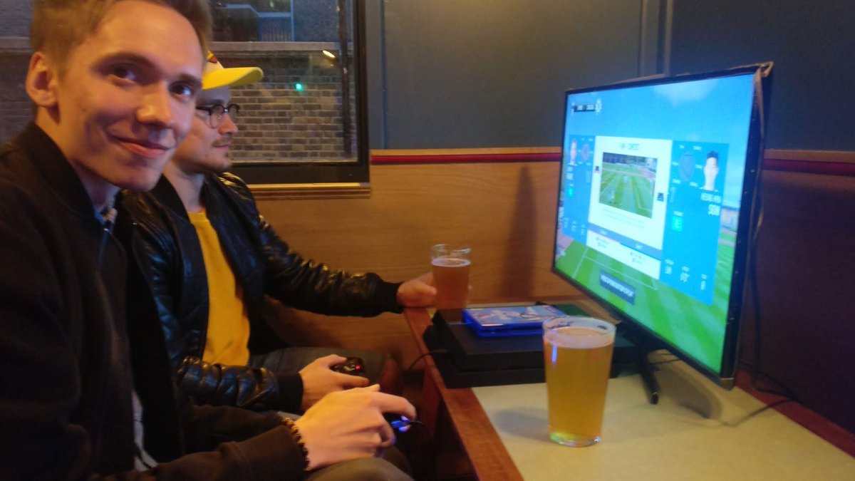 Fifapub's tweet photo. Some photos from the set up
Play #FIFA19 in #London at @craftbeercoEC1 in Old Street, literally 2 minutes walking from the Station.
Every wednesday, hosted by #FIFAPUB, social so everyone has a blast but competitive enough so you play with people at your level, any level https://t.co/wk1er8EH2F
