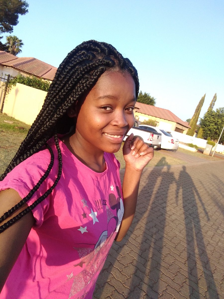 ZeeBuga's tweet image. Me self love❤