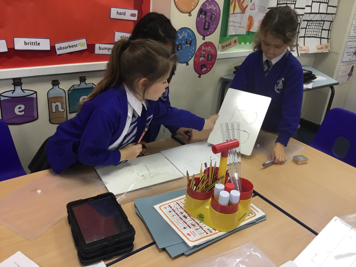 Year2sunnybank's tweet image. We had a fun maths lesson this morning! We enjoyed practising counting in steps of 2 with a boogie and a song 🎤💃🏼🕺🏽and then made super progress with ordering numbers to 100 #makemathsfun #teamwork