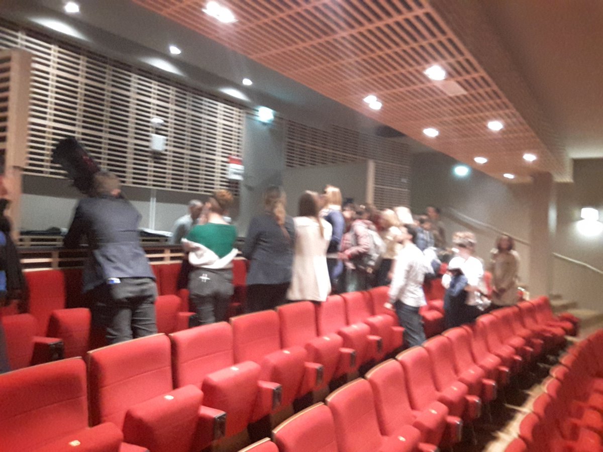 SupEtablieres's tweet photo. Présentation de l'auditorium et de la Régie Technique: très intéressant! 😊 https://t.co/LB21ny0YV7