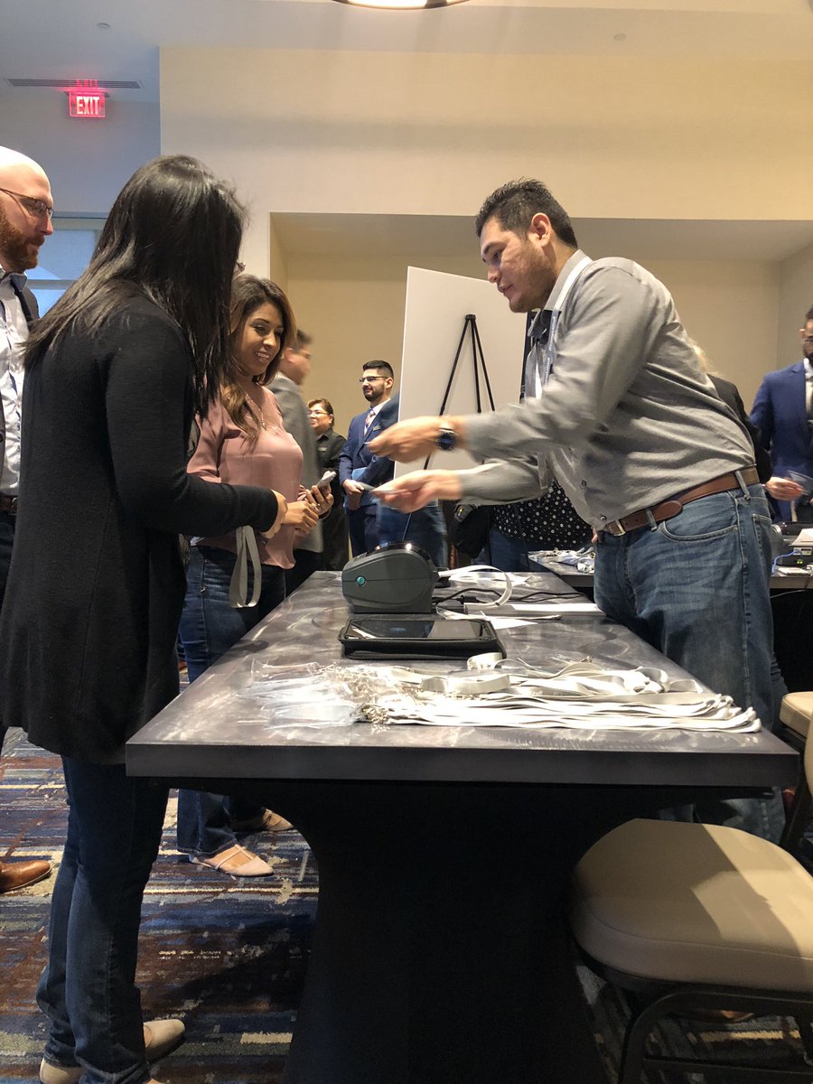 omijares210's tweet image. Shout out to our Brand team for organizing this awesome checkin process! #FirstmarkAllStaff  #EventHacks