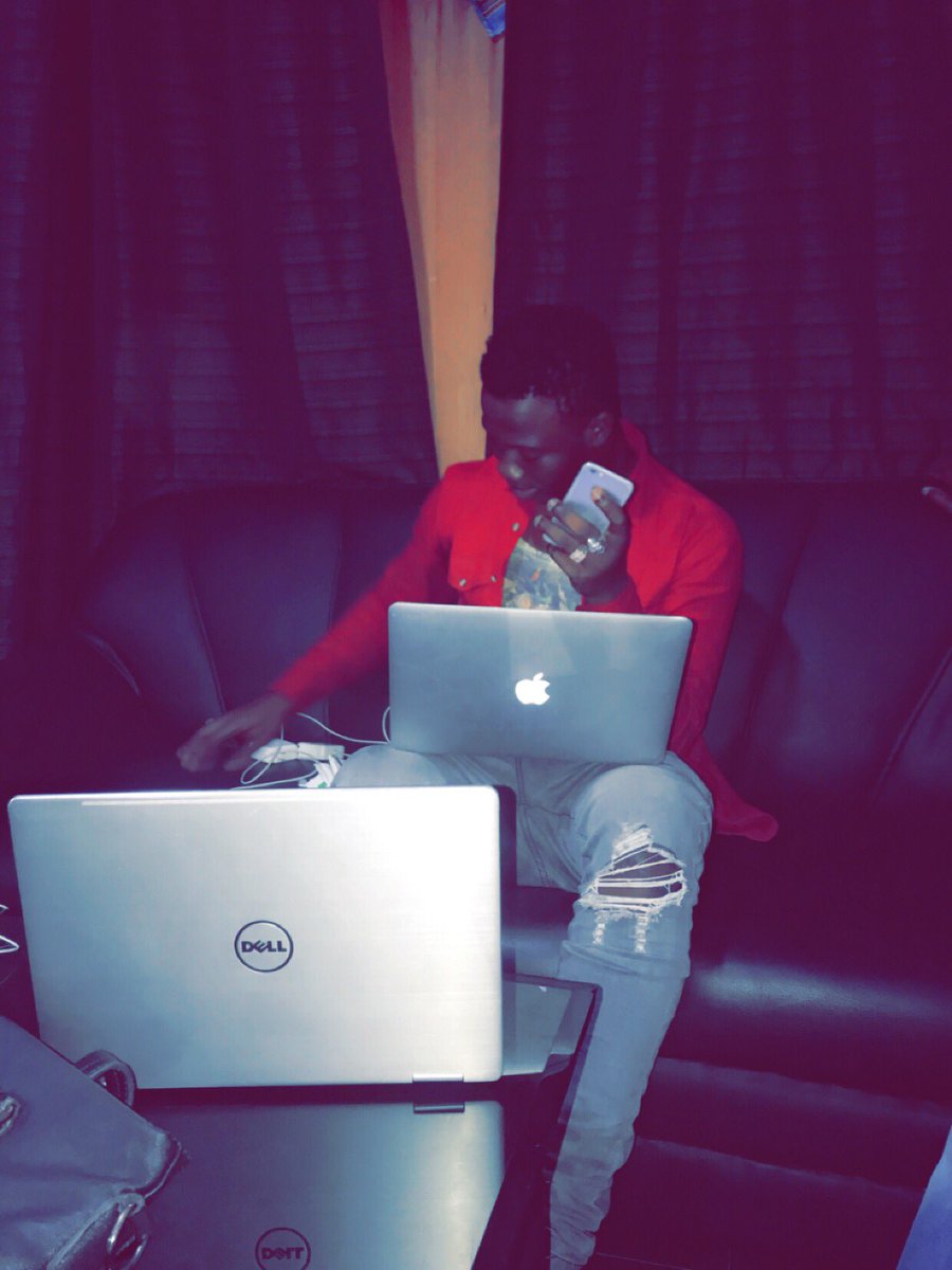 RuddestSupreme's tweet photo. 🔥#FreeLifeLiving🔥I Am Going To Succeed Because I Am Crazy Enough To Think I Can
#ManSupreme❄️💦💧💯💥💢 https://t.co/HVF4mmMNL9
