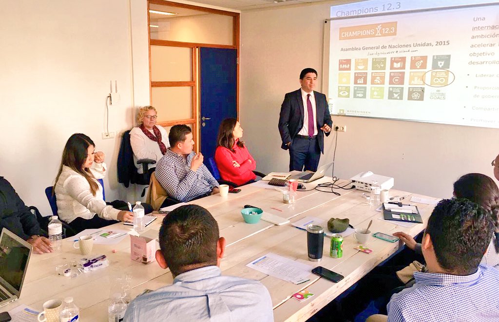 DavidGustavoRR's tweet photo. Esta mañana, en #Rotterdam, con una delegación de empresarios del Bajío y Norte de México.
Trabajo en equipo con UPM, @CityCapitalBV #SOLSUR @DutchMFA y la Embajada de México en Países Bajos. https://t.co/ZtVulI8WaY