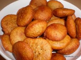 GalaxyTrading3's tweet photo. Gudroti,Gudchikki,Til laddo,Gulgule etc are various kids delicacies which we prepare with jaggery, Jaggery has great taste and nutrients like iron, minerals. Buy the best Jaggery from galaxy trading 
#Jaggeryreceipes #GItagged #Indian #Jaggery #kidssnacks #healthysnack #sweetdish https://t.co/99sGf2Gekk