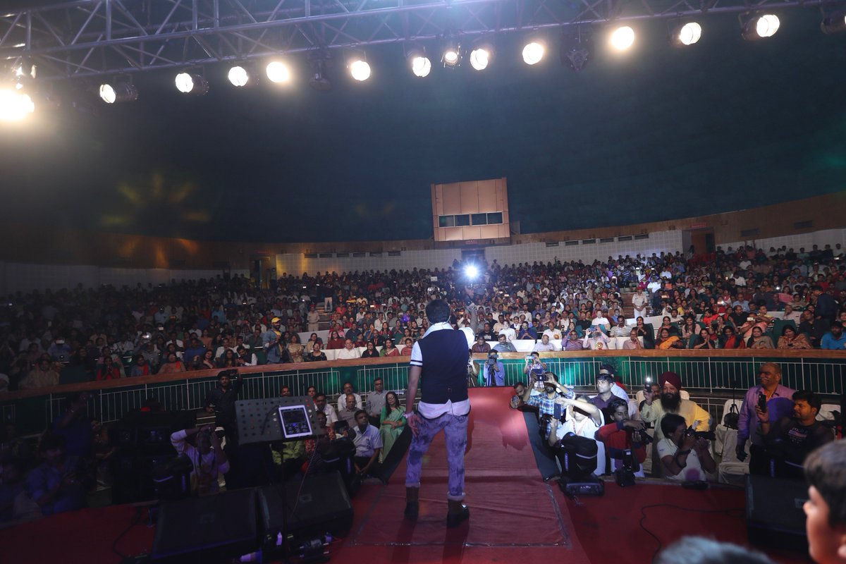 OfficialTMTM's tweet photo. #tmexclusive @Sukhwindermusic &amp; @AseesKaur left a lasting impression on their audience in #Patna through their melodious power-pack performance on Saturday. https://t.co/c4hwQvb1sw