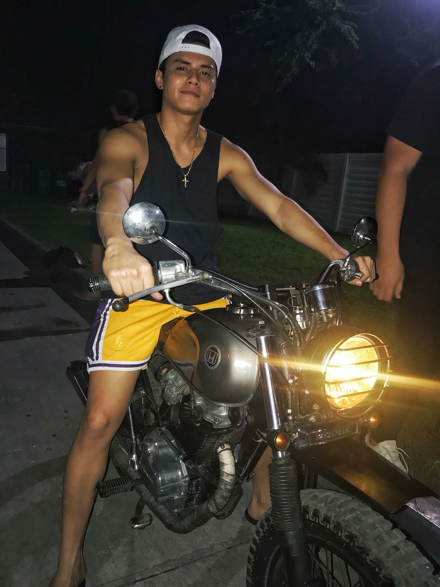 r2natics's tweet photo. 🏍🏍🏍 https://t.co/WpUoGzB5K2