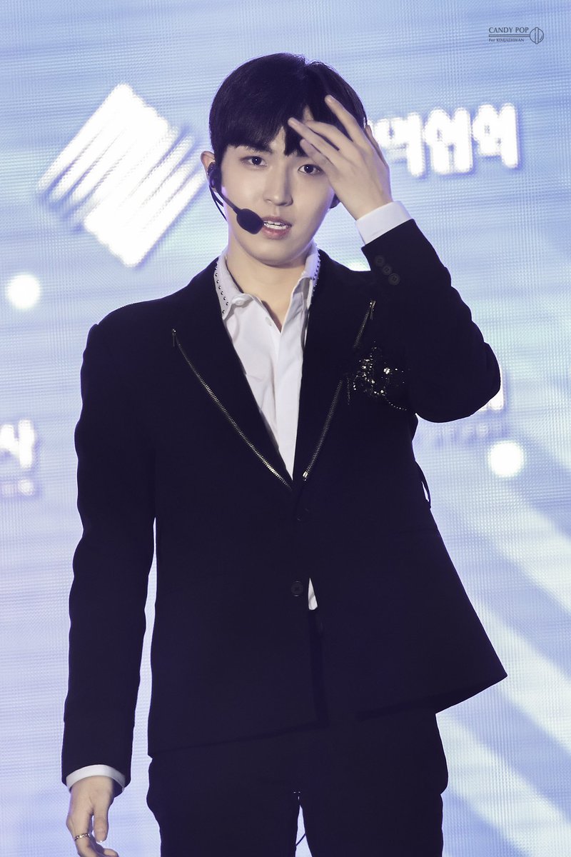 CandyPop0527's tweet photo. [181006] You are enough, just as you are

#김재환 #KIMJAEHWAN #WANNAONE https://t.co/8EqPDjz74K
