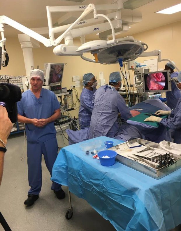 UHDBTrust's tweet photo. We're proud to be pioneering the use of keyhole surgery to treat patients with pancreatitis @UHDBTrust This minimally invasive procedure speeds up recovery and allows patients to return home sooner. Find out more on @bbcemt from 6.30pm on Sky 960 and here: https://t.co/exNM36JD6e https://t.co/hTkvhlC0nB