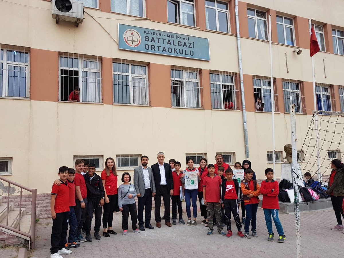gsb kayserigm on twitter kayseri genclik merkezleri olarak genc donusum projemiz kapsaminda battalgazi ortaokulu ve kayseri lisesi ni ziyaret ettik gencdonusum https t co abpkheswtq twitter