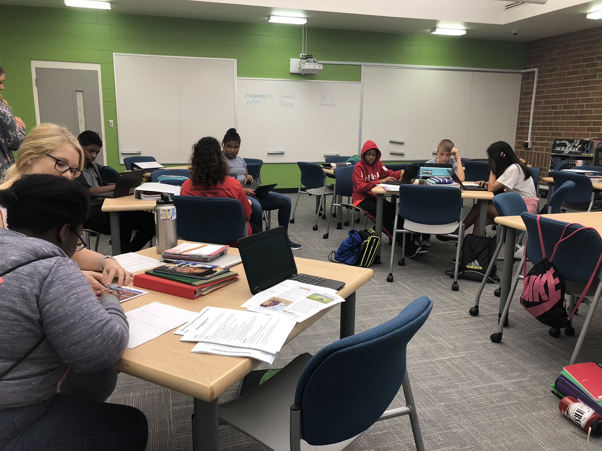 LibraryFalcon's tweet photo. Science stations for learning about groundwater. https://t.co/9gpVXWZygW