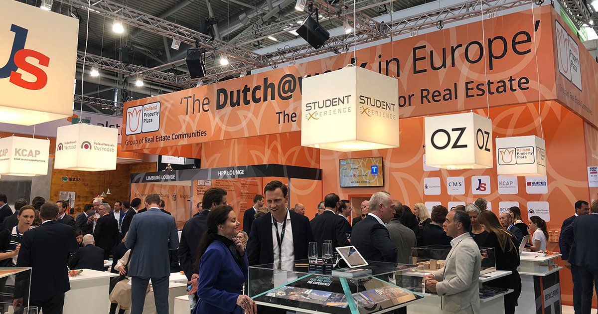 HPP_NL's tweet photo. Good ambience at the HPP-stand on the first day of the @exporeal_team! https://t.co/cOp08U8CLb