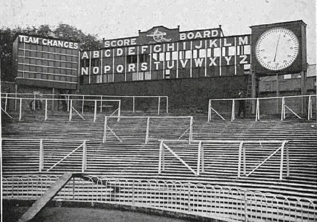 FOTOS HISTORICAS O CHULAS DE FUTBOL Do_Vt9cW0AI9wEe
