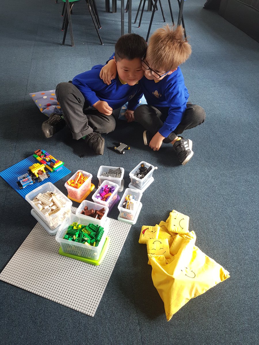BambooRoomBK's tweet photo. Sometimes a little bit of quiet time to develop friendships is all we need. #maintainingfriendships #supportingothers #raisingselfesteem #bambootime https://t.co/P6ZnqlxY38