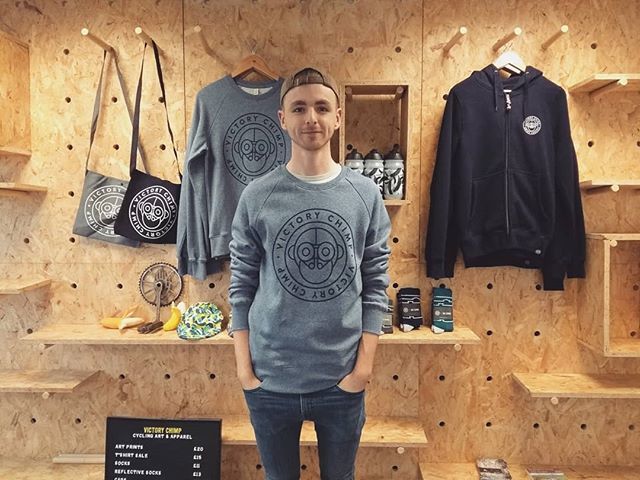 VictoryChimp's tweet photo. Our first customer at the VC Service Course. @shea_cg snuck in for a sweatshirt before we officially open.
#VCServiceCourse #Chimpeur https://t.co/i57Mlgyogi https://t.co/hpkqMGeeBC