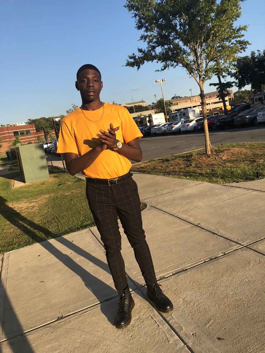 HOLLYWOODBEEZYY's tweet photo. Hot boy propane no fever ♨️ | #homecomingrecap #FAMU22 🐍 https://t.co/jIPzYVsfvH