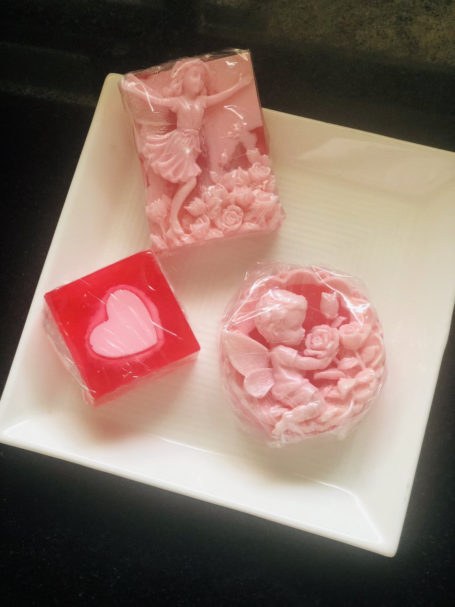 whitecinnamon's tweet photo. #organic #soap #customize #essentialoils #aromatherapy #aromantic #aromaoil #beautiful #aromanticpride #soaplove #handmade #homemade #luxury #gift #giftideas #natural #naturalcolours #skincare #healthcare #healthbenefits #healthbeauty #beautifulgirls https://t.co/v4uGuRj6fZ