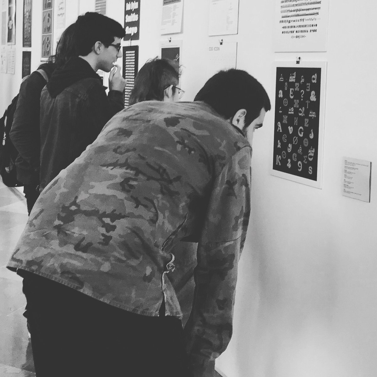 Tiposcertamen's tweet photo. Recuerda que hasta el 31 de octubre puedes visitar la exposición #tdc63 en la Biblioteca Central de Cantabria y acercarte al mejor diseño del mundo #Tipos18 No te la pierdas. https://t.co/P0h4Y8AzLU