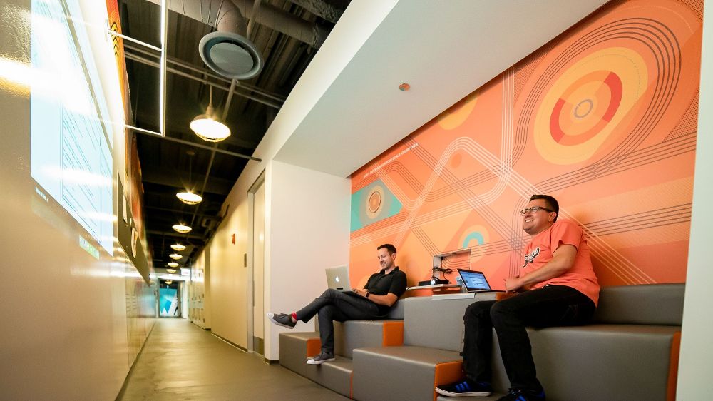 Looking for new opportunities in a field with strong local demand? Companies like @Conversant are hiring #SoftwareEngineers, #OperationsManagers and more: gag.gl/UW5nxu via @hoodline @abc7chicago