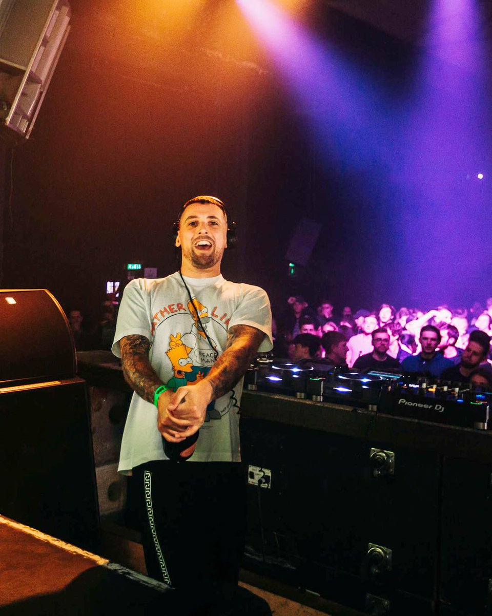 The new one from <a href="/UKREDLIGHT/">Redlight</a> 'Get Wavey' has had over 100k Spotify streams in 1 week 🍾🍾🍾

👉 ffm.to/getwavey