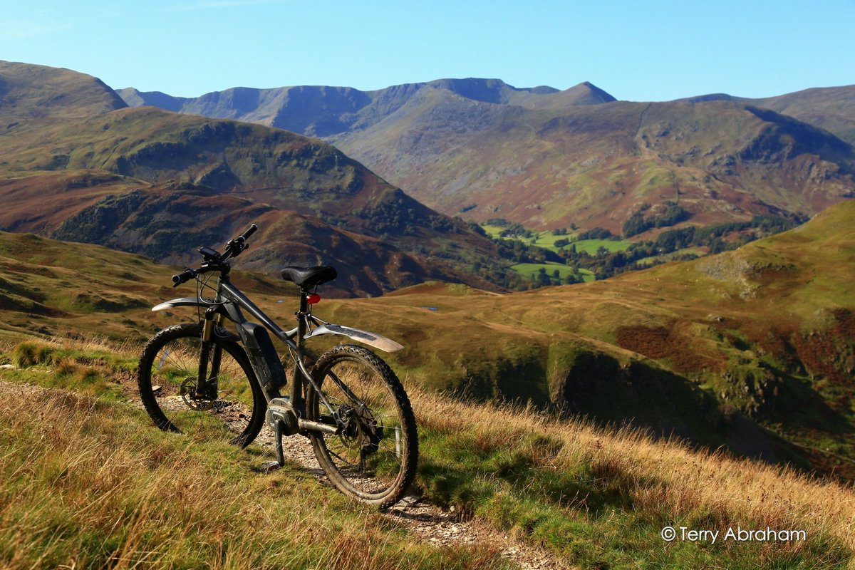 terrybnd's tweet photo. My past couple of days on the fells filming Helvellyn. Inc popping to @Catstycam for tea and admiring a couple of metre wide prints of my pics on their walls. 🏔🎥 I'd like some for my home now! 😜 The trees are definitely looking more autumnal now too folks 😊 #lakedistrict https://t.co/c9MxvirdDd