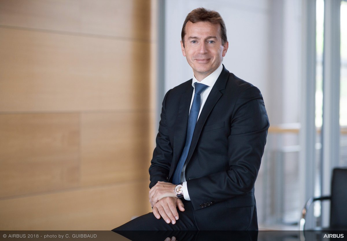 Airbus's tweet photo. The #Airbus Board of Directors has unanimously selected @GuillaumeFaury as the next Airbus CEO, succeeding Tom Enders. "Guillaume stands for the next generation of leaders that Airbus needs", says Tom. https://t.co/yiPkiw8yW2 https://t.co/CDXeTP32iD