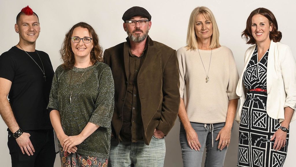 FremantlePress's tweet photo. Did you spot our City of Fremantle T.A.G. Hungerford shortlisters in @__thewest__ last week?
If not, you can catch up on the story online:
#HungerfordAward #FremantlePress @CityofFremantle #FremantleLibrary @fremantlestory
https://t.co/aZahXLwXF0 https://t.co/9mqmIesPhi