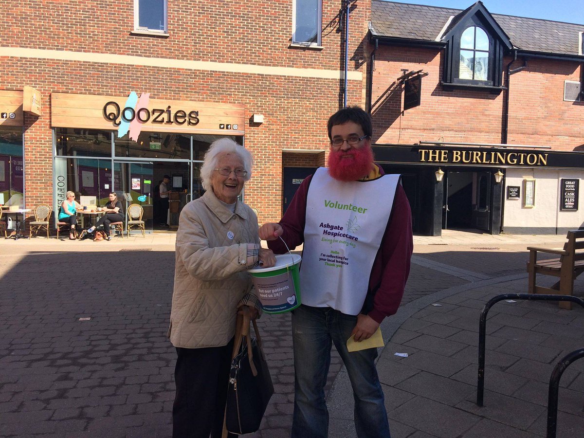 AHc_Community's tweet photo. Can you give 2 hours this Thursday afternoon to help with our street collection in Chesterfield Town Centre? We also need volunteers to help with a collection at Sainsburys, Chesterfield on the 17th November. Email fundraising@ashgatehospicecare.org.uk or call 01246 233404 https://t.co/4aVFHq0bwi