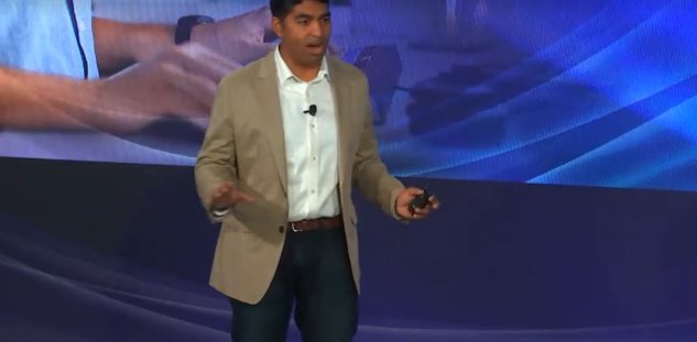 bandadegeek's tweet image. Se presenta el nuevo CEO hablando de los core i9 de las portatiles #PoweringContribution #Intel #Gaming