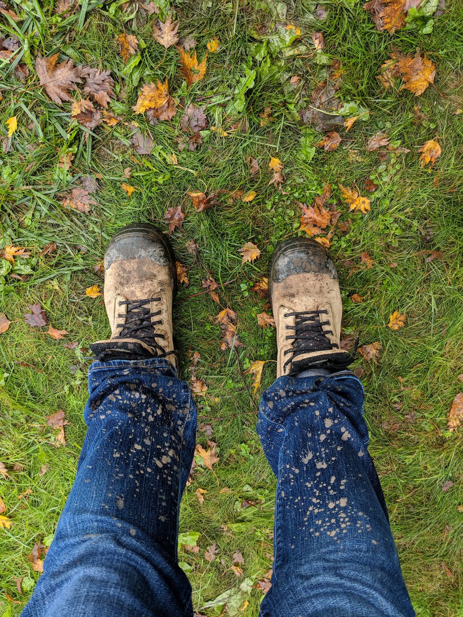 SnobelenHmstead's tweet photo. We are so thankful for the community support and incredible attendance at our event on Saturday! The weather didn't exactly cooperate, but many laughs were shared 😊 #ontag #farmlife #mud #stuckinthemud #519events #ckevents #farmmarket #communitysupport #snobelenhomestead https://t.co/xKoNThudrx