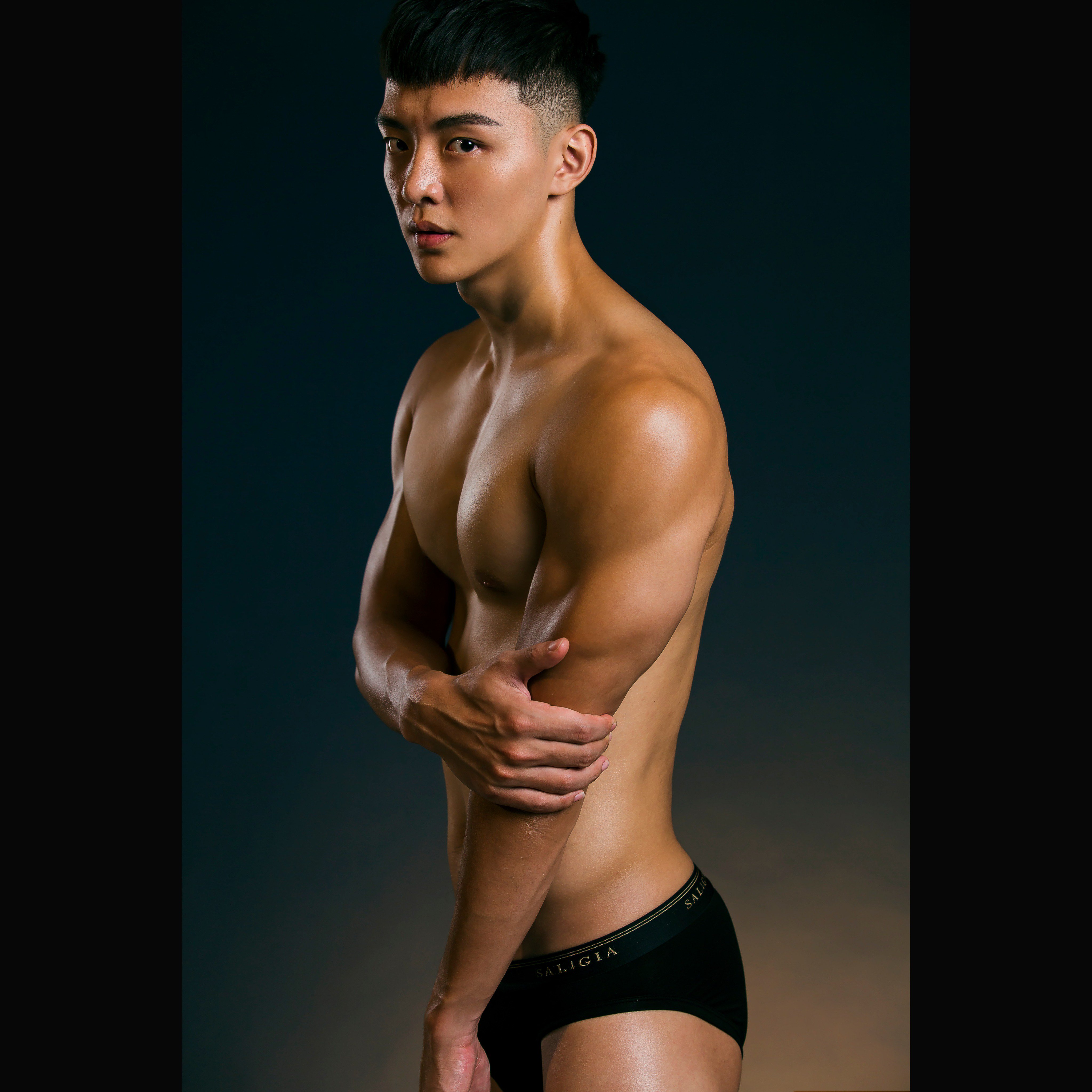 台湾男性写真集 TIMOTHY'S FIGURE 晏人物攝影集 台湾男性写真集