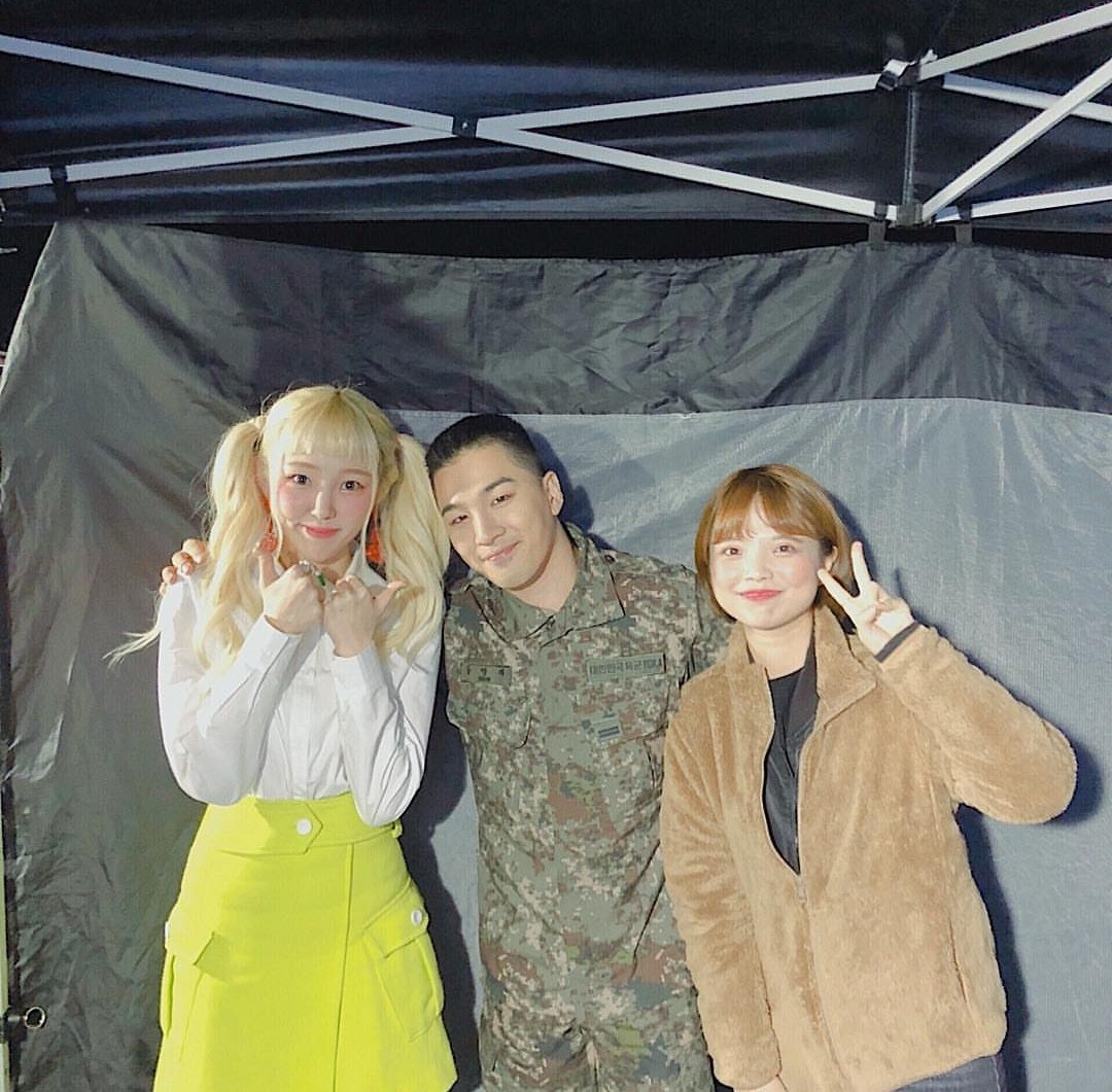 URTHESUN's tweet photo. ⭐zseenz IG
두 vip들 소원 이룬날 .. 🌞
저 열심히 살게요 .. ( ᵒ̴̶̷̥́ _ᵒ̴̶̷̣̥̀ ) 주륵 ..

@Realtaeyang
#태양 #동영배 #TAEYANG https://t.co/vPjbc85oqV