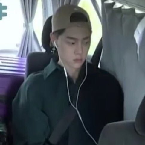 บีนี่ควอนครับแม่ ᯅ̈ tweet media