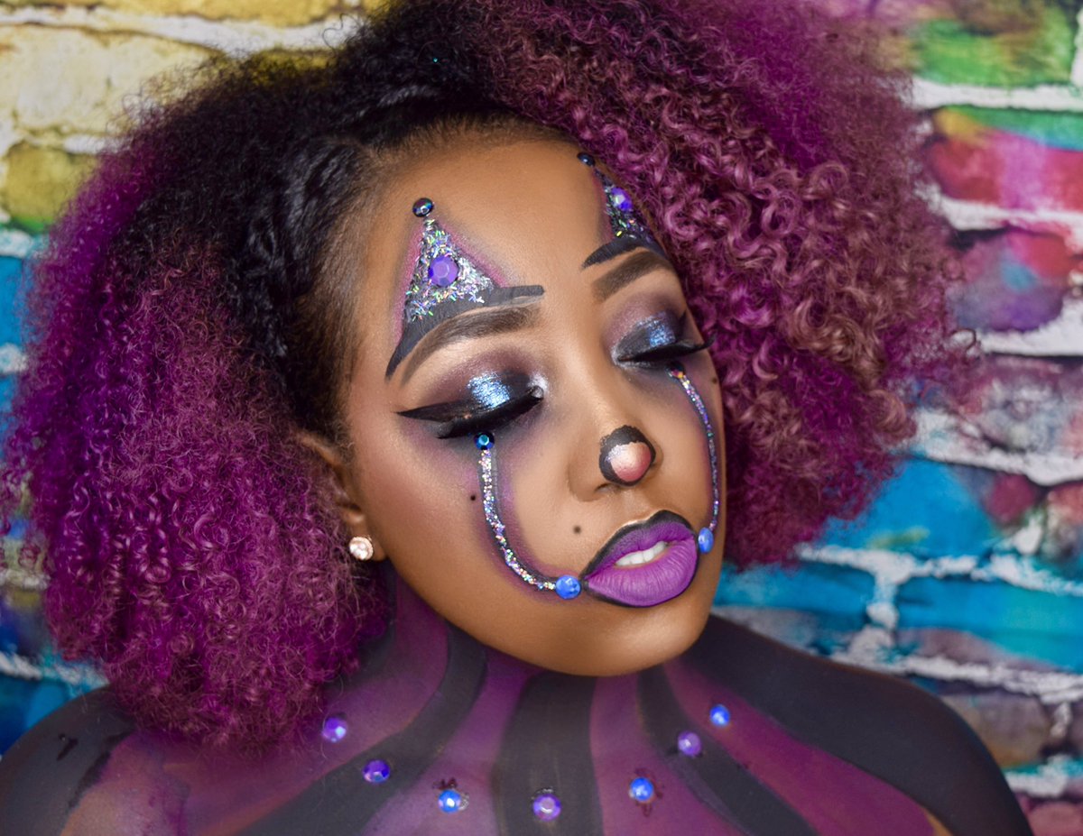 LarkMiles's tweet photo. 🤡🔮#Beautychannel #YouTube #makeupartist #makeupaddict #Beautyblogger  #mua #makeup #Beauty #Houstonbeauty #Houston #houstonmua #la #nyc #makeuplife #mualife #discovervideos #specialeffectsmakeupeffects #makeupforblackwomen #clownmakeup #halloweencostume #it #itclownmakeup https://t.co/NNz81lmpC3