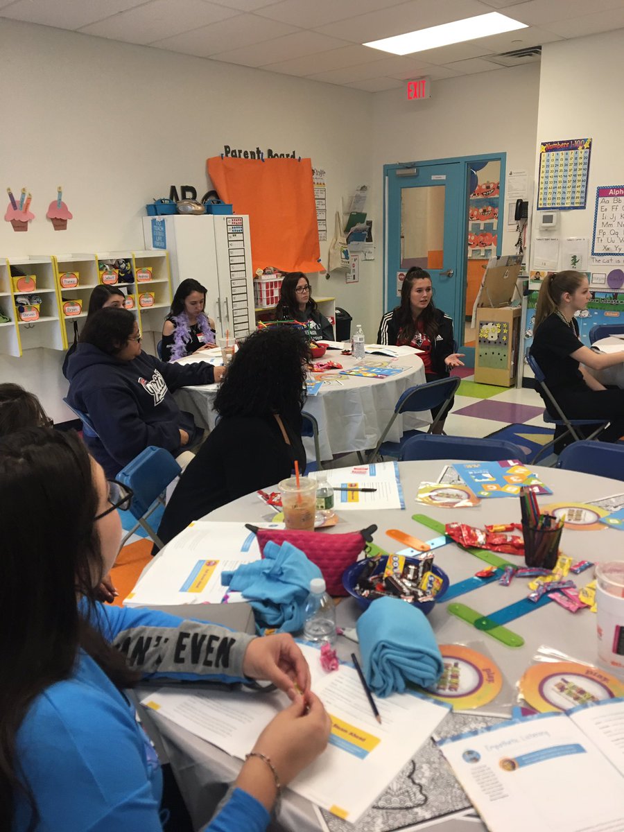 directleger's tweet photo. Discussing effective communication with Amanda and A’drianna #TLEBeyond #LearnPlayGrow #TLEWilmington https://t.co/1iDGEBakYZ