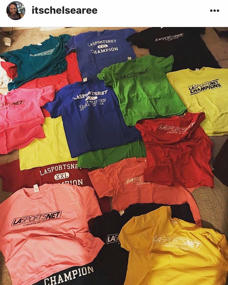 LASportsNet's tweet photo. You can never have too many #LASportsNet shirts! ๐๐๐How many LASN shirts do you have? ๐ค
ใปใปใป
#Repost: @itschelsearee: When you realize #LASN has taken over. #softball
#ASmarterWayToPlay #LA #LosAngeles #FunTimes #SocialSports #AdultSports #Teammates #FriendsForLife https://t.co/HyrLOE7wX7