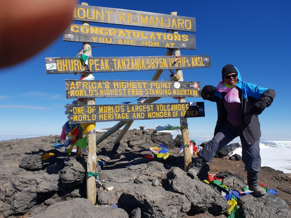 nnungcobo's tweet photo. Run like a girl
Hit like a girl
Kick like a girl
Fight like a girl
Throw like a girl
Score likena girl

How about Summit Kilimanjaro #likeagirl https://t.co/ogDVweUa9J