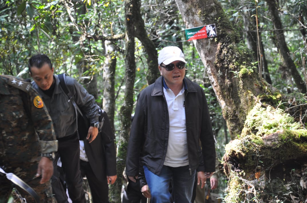 DistLower's tweet photo. Shri Nabum Rebia, Minister Forest and Environment walking through the wild orchid conversation trail inaugurated today at Pange. This is the first of its kind in.#CMO #Pemakhandu #Conservation #Arunachaldipr https://t.co/EAu55PVrZy